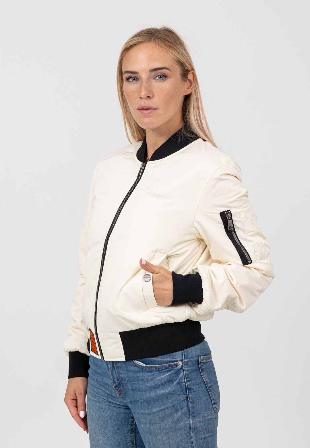 MAX WOMEN